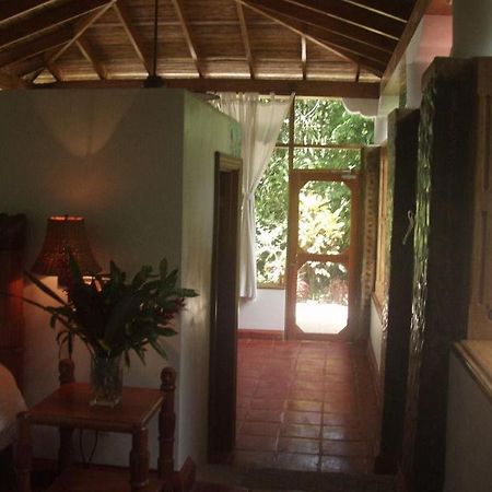 Ian Andersons Caves Branch Jungle Lodge Belmopan Exterior foto
